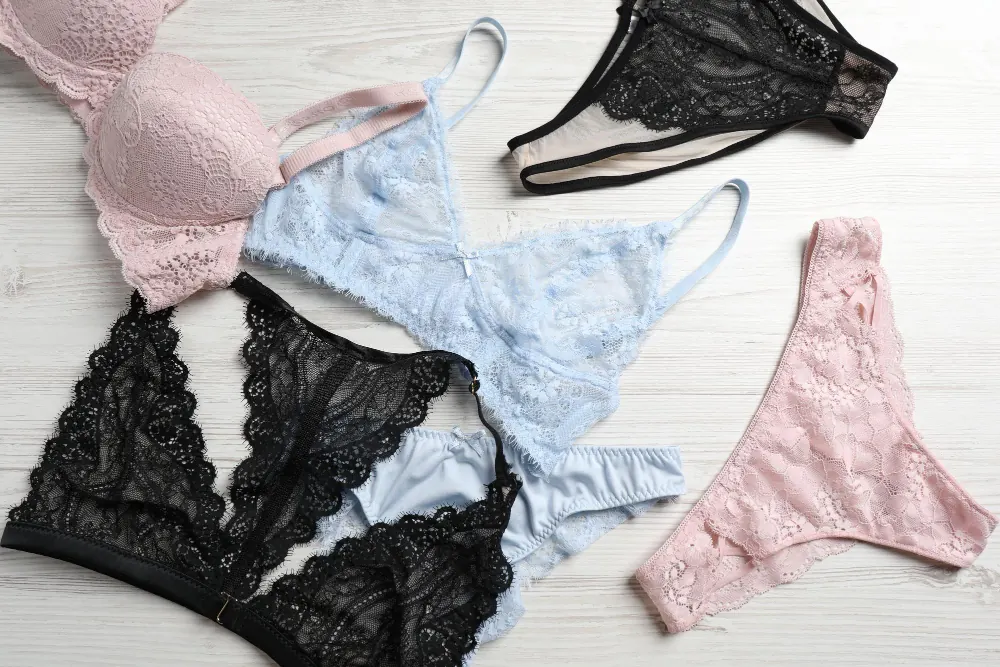 Dessous Set als Detailbild fuer mehrteilige Angebote