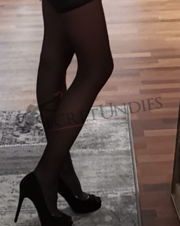 Getragene schwarze Strapse – Queen’s Choice #01