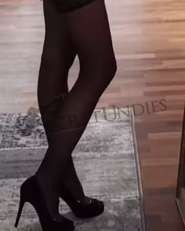 Kategorie getragene Jeans & Hosen kaufen 19 Getragene schwarze Strapse – Queen’s Choice #01