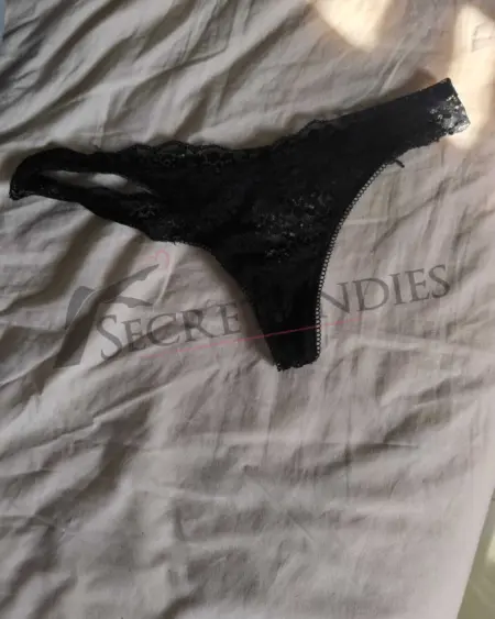 Arbeitsglück in Schwarz