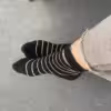 Ringel Socken getragen beim putzen