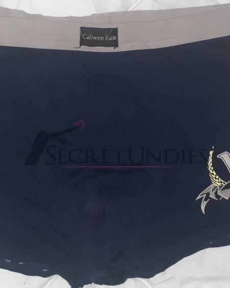 Getragene Herrenslip mit Duft