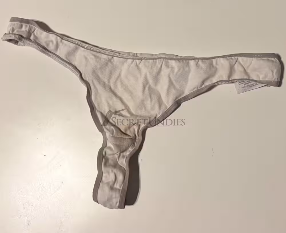 Getragener Tanga 1 Getragener Tanga – Bild 2