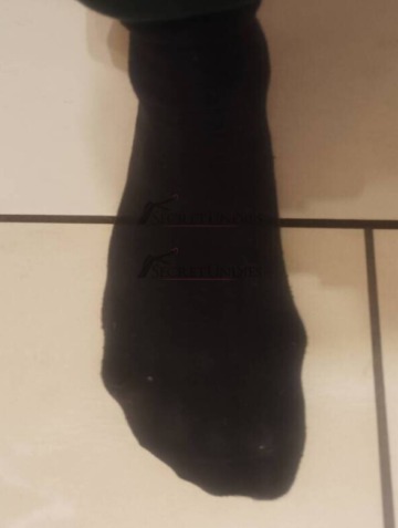 getragene Socken schwarz