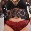 Sexy String in der Farbe Bordeaux
