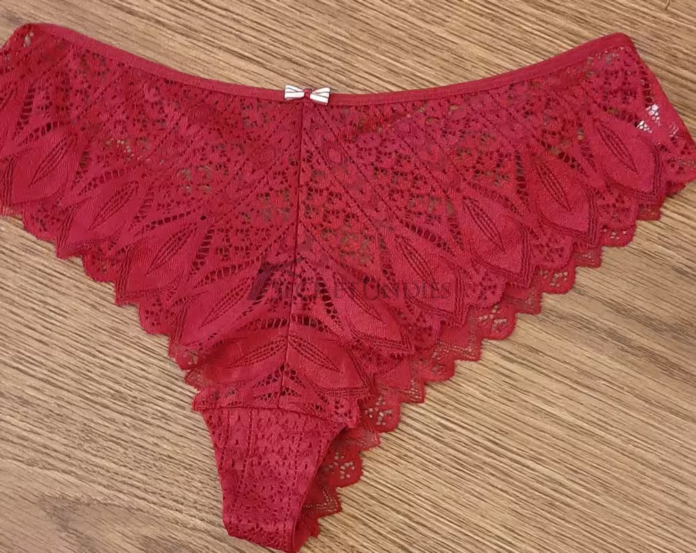 Sexy String in der Farbe Bordeaux 2 Sexy String in der Farbe Bordeaux – Bild 2