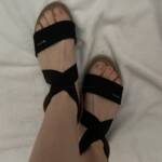 Flache Sommersandalen