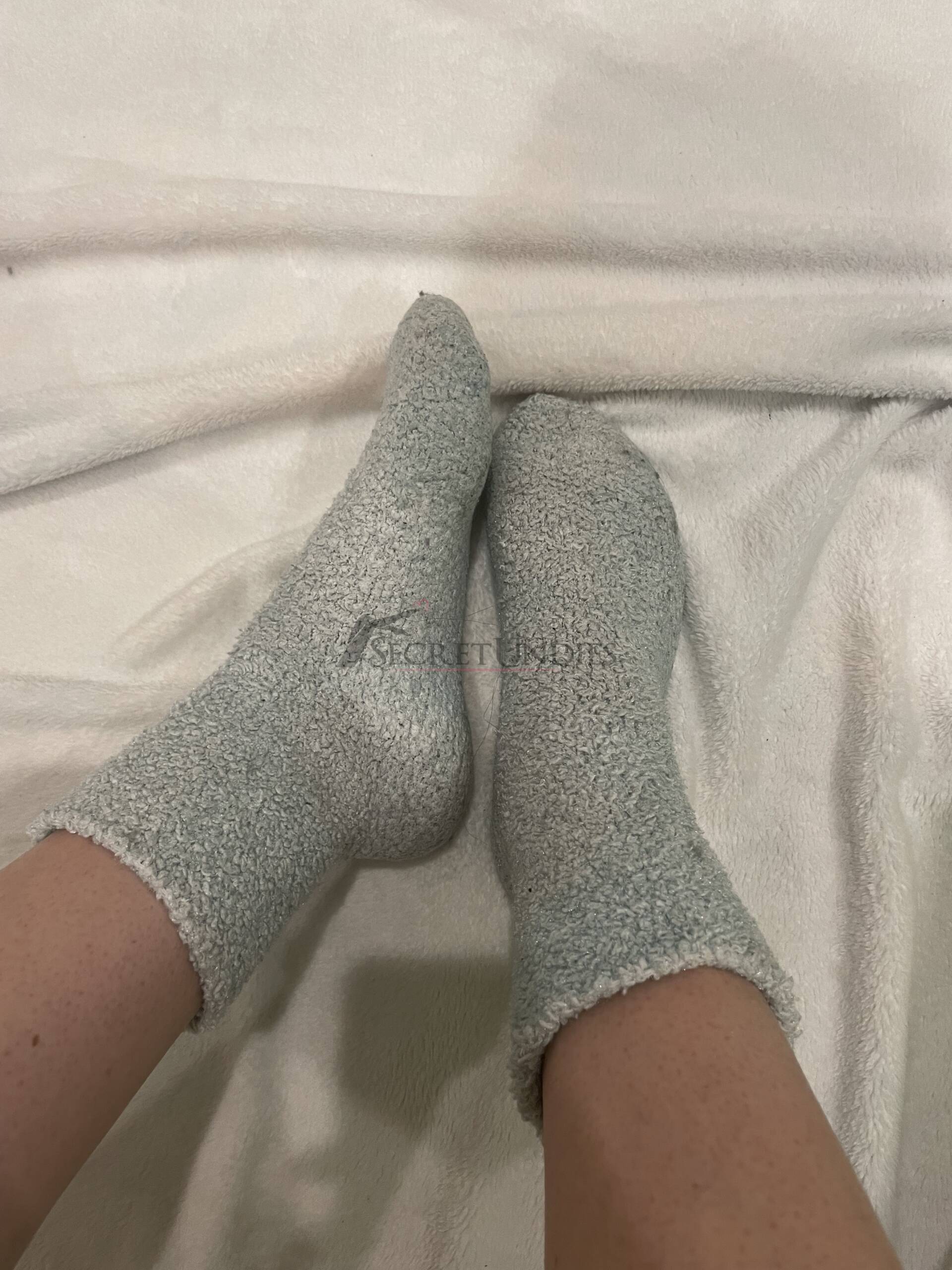 Hellblaue Wollsocken ziemlich dreckig 😜 1 Hellblaue Wollsocken ziemlich dreckig 😜 – Bild 2