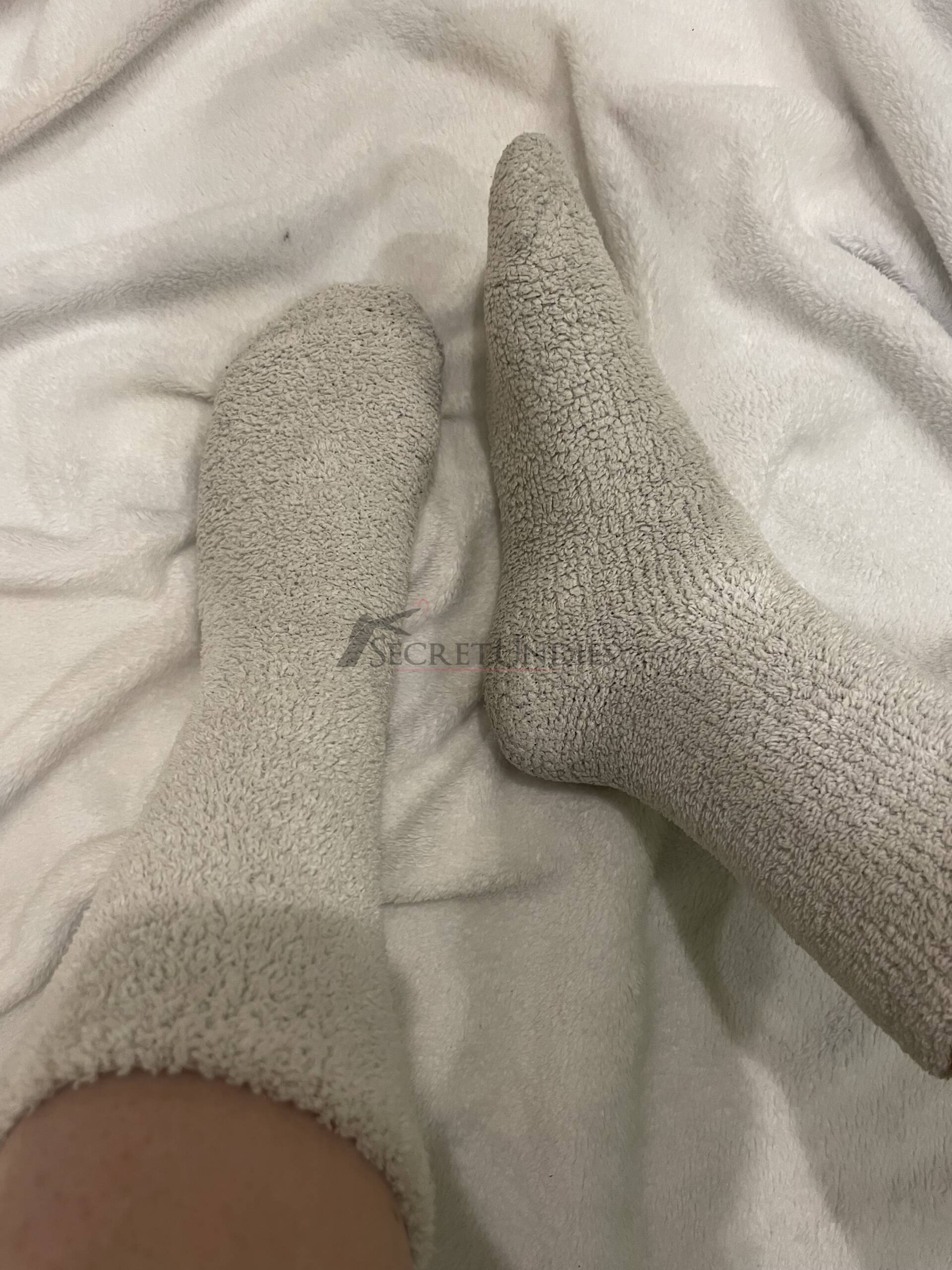 Weiße Wollsocken sehr schmutzig 2 Weiße Wollsocken sehr schmutzig – Bild 3