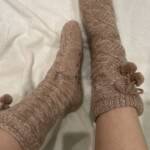 Wollsocken beige/rosé mit Pompoms 4 Wollsocken beige/rosé mit Pompoms