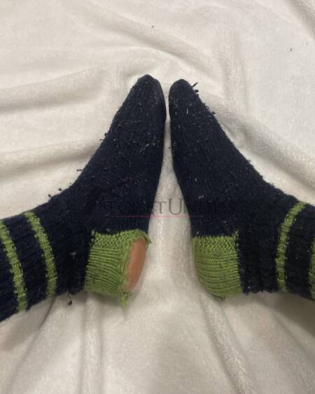 Wollsocken Dunkelblau/Grün mit Löchern