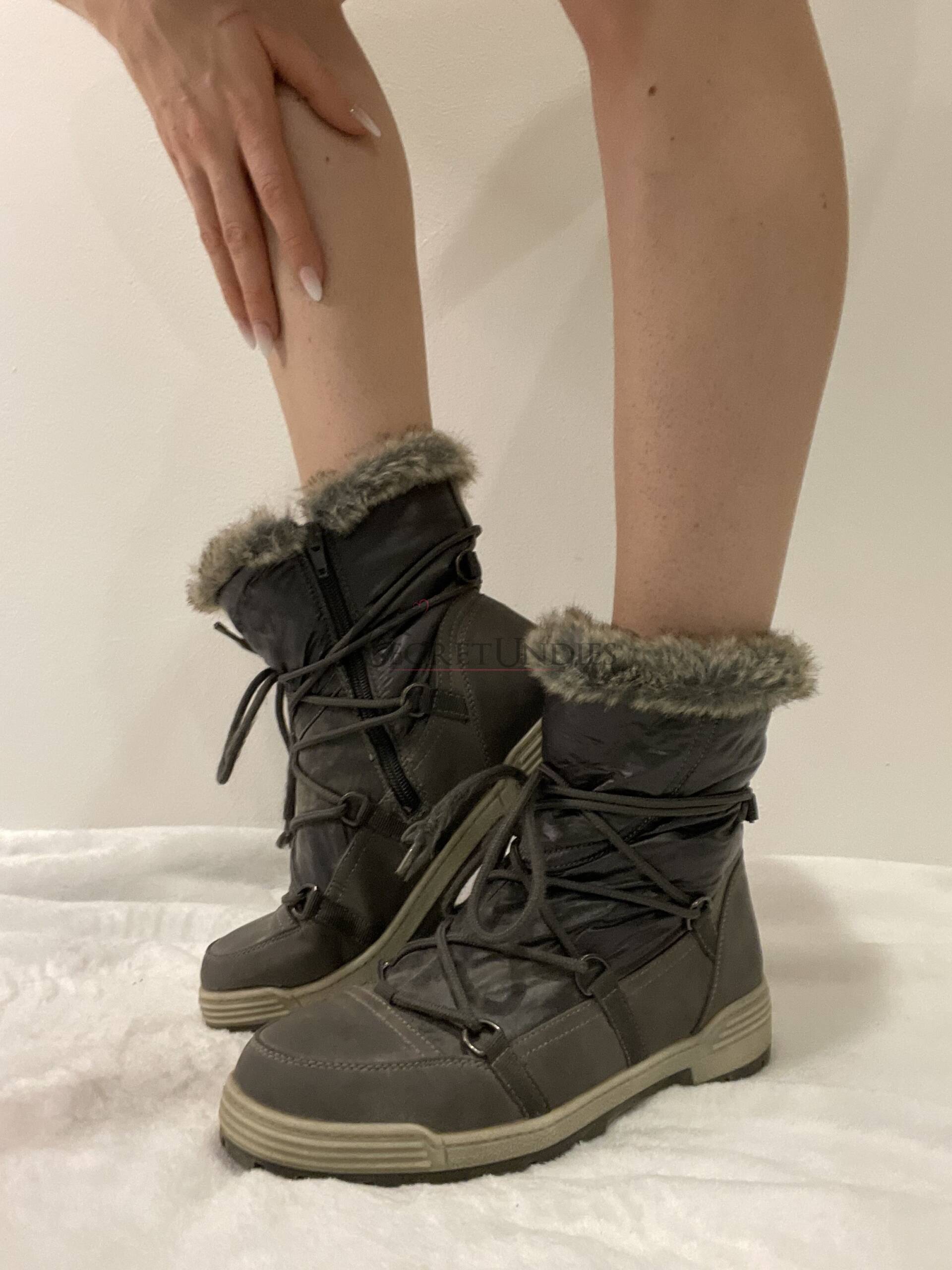 Graue Winterboots mit Schnürung 3 Graue Winterboots mit Schnürung – Bild 3