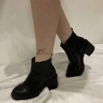 Schwarze halbhohe Boots Lederlook
