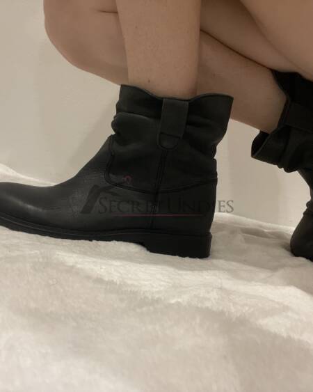 Dunkelgraue Boots Buffalo