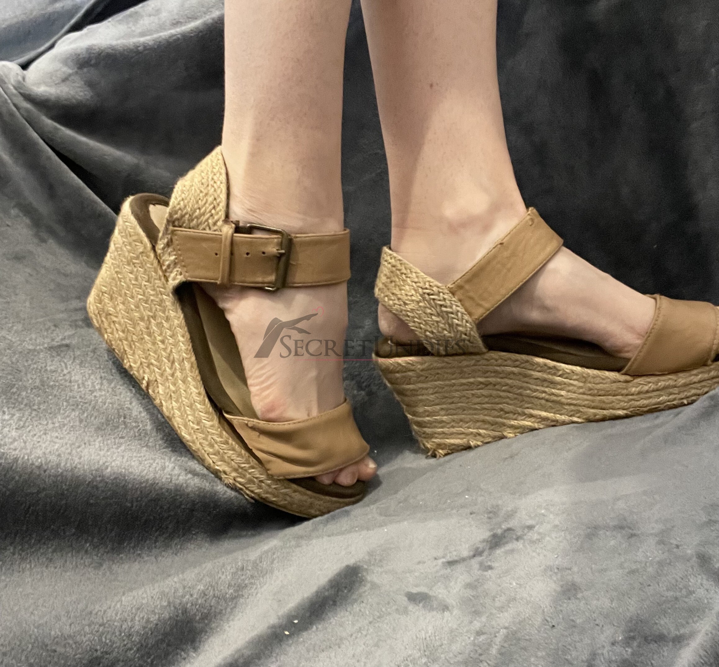 Sommerschuhe mit Keilabsatz 1 Sommerschuhe mit Keilabsatz