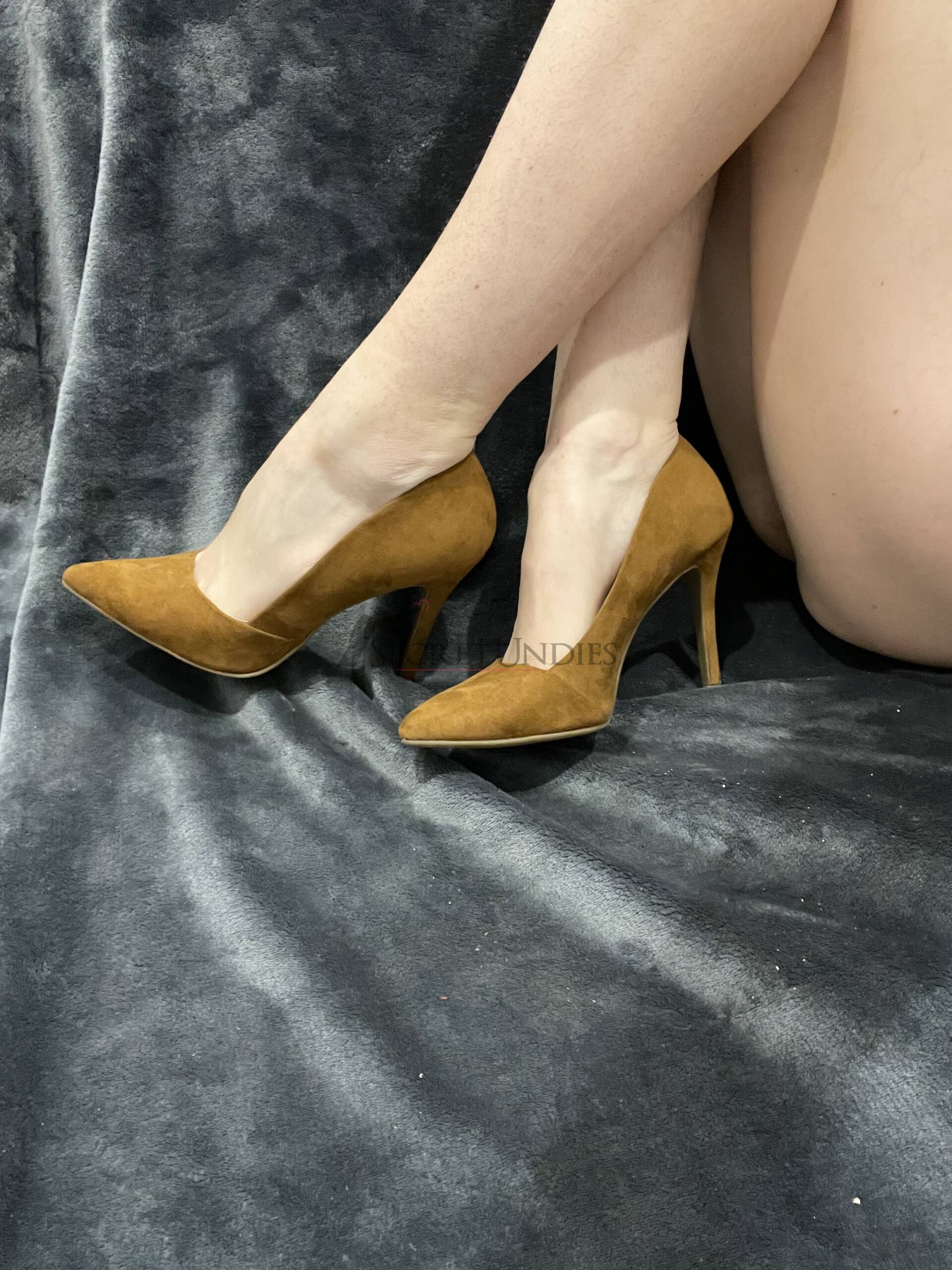 Hellbraune High Heels 3 Hellbraune High Heels – Bild 3