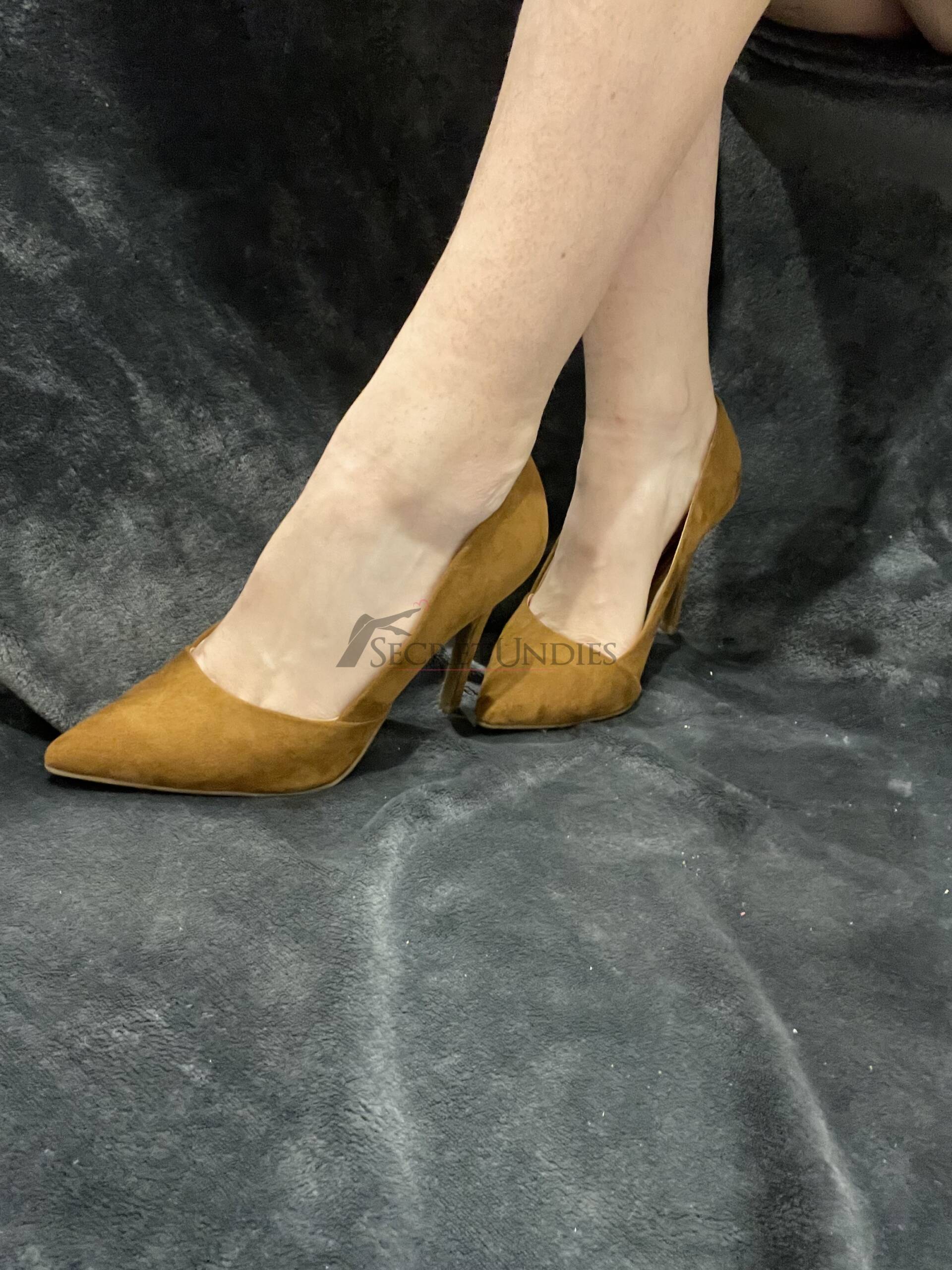 Hellbraune High Heels 2 Hellbraune High Heels – Bild 2