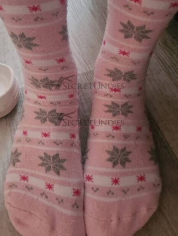 Frisch getragene Socken aus den Arbeitsalltag ,auch vielleicht einbisschen verschwitzt