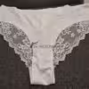 Weißer Satinslip Größe L