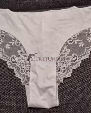 Kategorie getragene Jeans & Hosen kaufen 39 Weißer Satinslip Größe L
