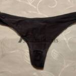 Tanga, grau, Größe S, 48h getragen, stark abgenutzt mit Loch im Schritt