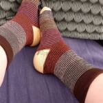 Süße gestreifte Socken