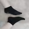 2 Tage getragene schwarze Sneakersocken