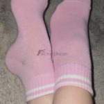 „Rosa Socken – weich & bequem getragen“