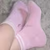 „Rosa Socken – weich & bequem getragen“