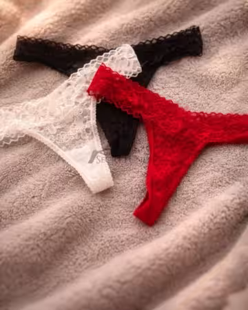 Kategorie getragene Jeans & Hosen kaufen 19 Tangas – einzeln oder als Set, nach Wunsch getragen