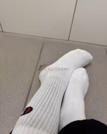Kategorie getragene Jeans & Hosen kaufen 31 Fußbilder mit oder ohne individuellen Anfragen
