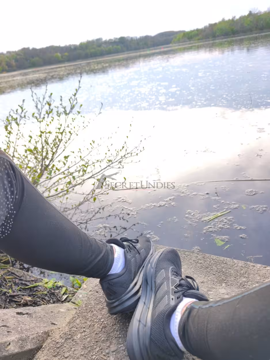 2 Tage getragene weiße Sneaker Socken - im Alltag und beim intensiven Sport 5 2 Tage getragene weiße Sneaker Socken - im Alltag und beim intensiven Sport – Bild 5