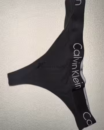 Kategorie getragene Jeans & Hosen kaufen 23 Schwarzer Calvin klein String -2 Tage getragen