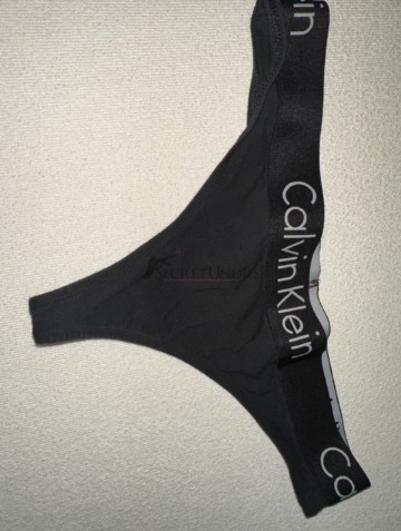 Schwarzer Calvin klein String -2 Tage getragen