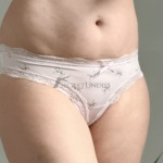 Süßer Tanga mit Schleifchen