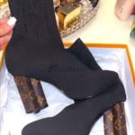 Schwarze LV Stiefel- Intensiv getragen