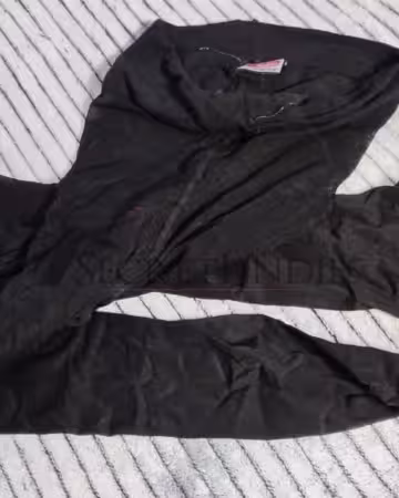 Kategorie getragene Jeans & Hosen kaufen 25 Schwarze getragene Nylonstrumpfhose