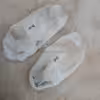 2 Tage getragene weiße Sneakersocken
