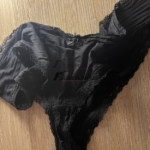 Schwarzes Höschen - 2 Tage getragen