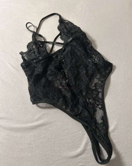 Schwarzes Dessou - 2 Tage getragen