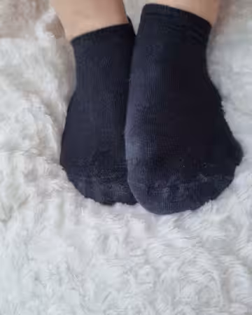 Kategorie getragene Jeans & Hosen kaufen 35 Getragene Sneakersocken