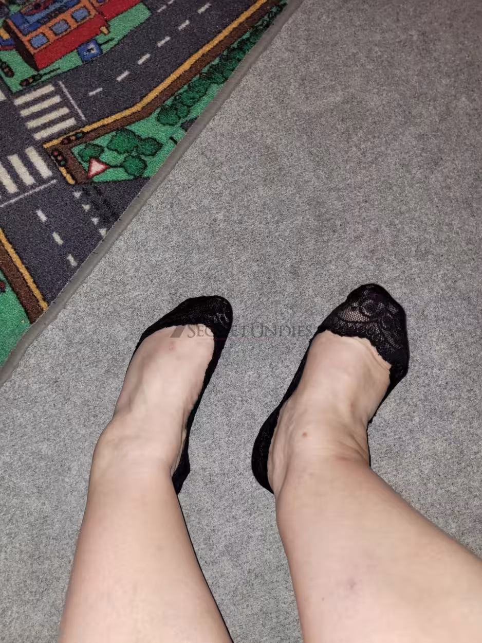 Schwarze Socken mit spitze – Bild 4