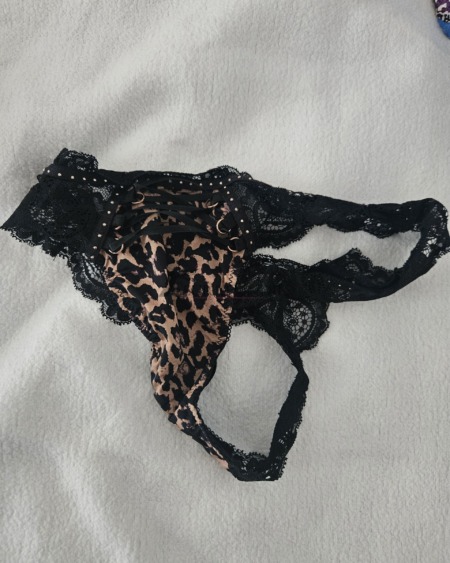 Leoprint spitzen Tange, beim sport getragen