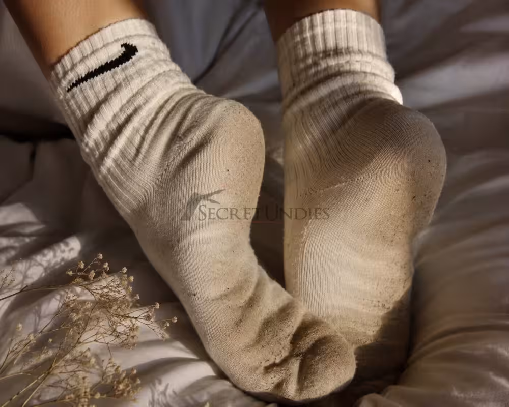 Getragen Socken -bin den ganzen Tag auf den Beinen unterwegs