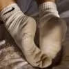 Getragen Socken -bin den ganzen Tag auf den Beinen unterwegs