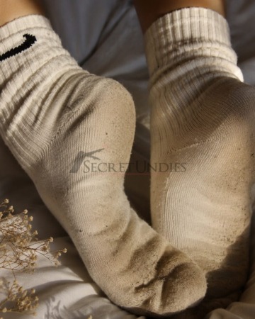 Getragen Socken -bin den ganzen Tag auf den Beinen unterwegs