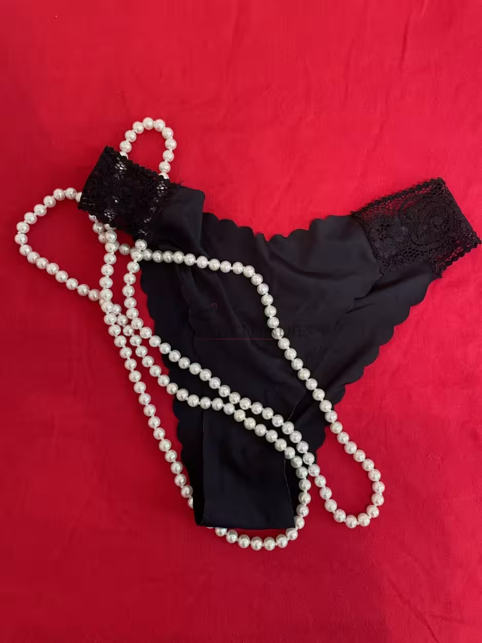 Slip, schwarz, Spitze, getragen