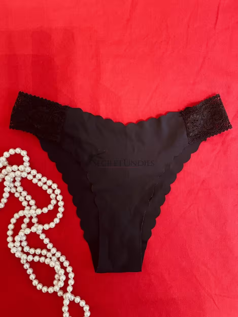 Slip, schwarz, Spitze, getragen – Bild 2