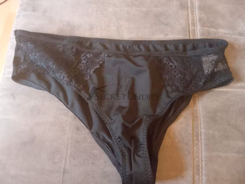Schwarzer Spitzen Slip
