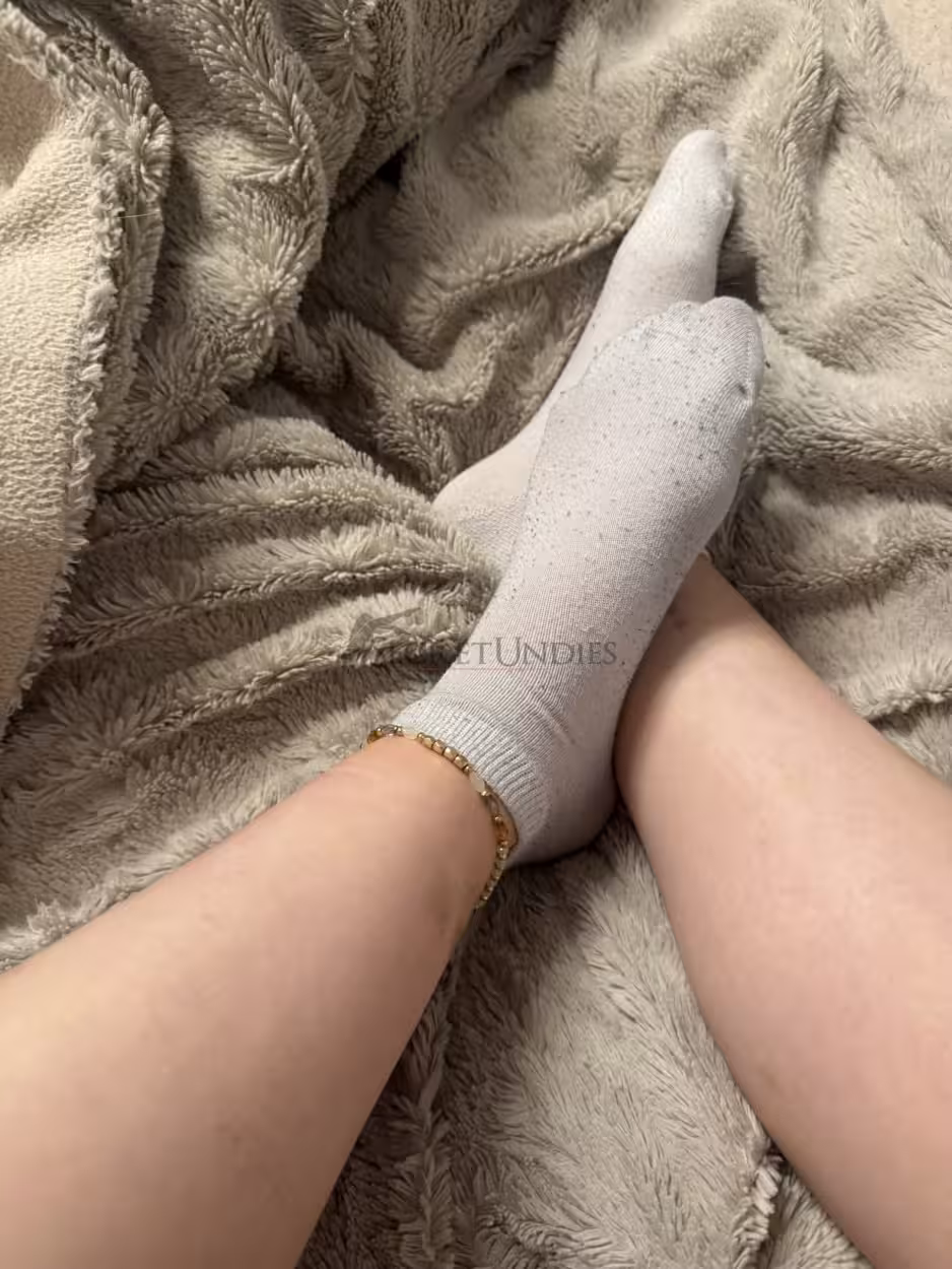 Getragene weiße Sneakersocken 🧦